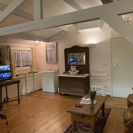 B&B Petit Chateau - Stijlvol Verblijf Centraal Gelegen In Zeeuws Vlaanderen Biervliet Εξωτερικό φωτογραφία